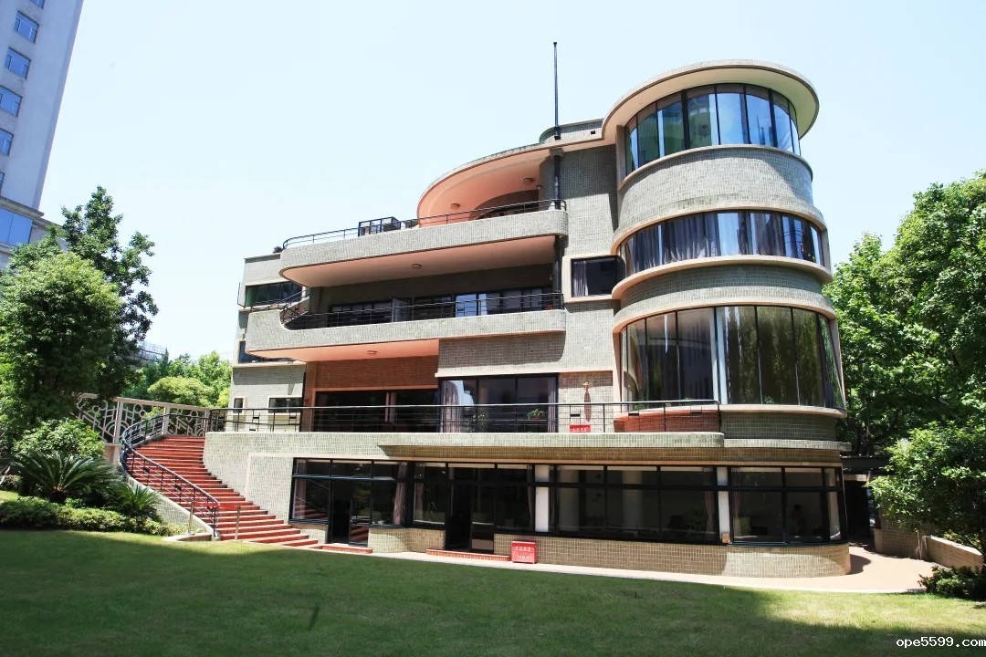 绿房子.webp.jpg